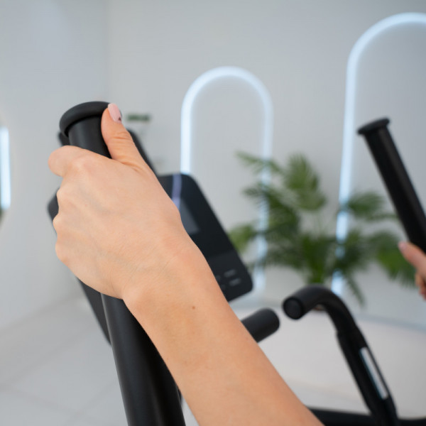 Эллиптический тренажер OXYGEN FITNESS PHANTOM M LCD